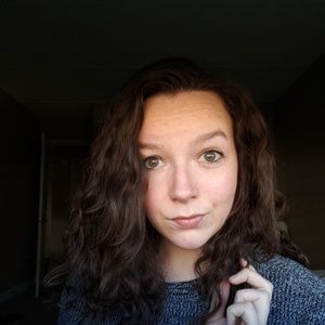 Meet your Posher, Kadie